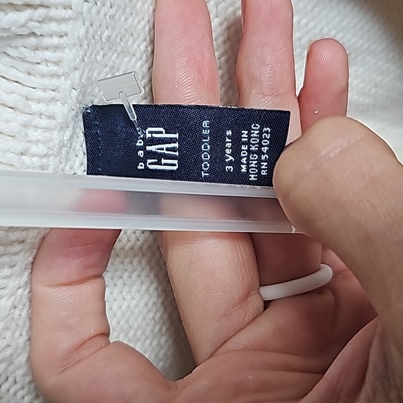 4 For $20 Gap Baby Gap Sweater With Ruffles in Size 3T - Picture 2 of 8